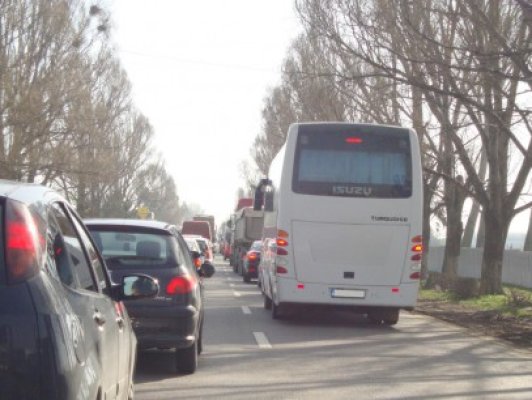 Plăcuţele de înmatriculare cu cipuri ar putea deveni obligatorii